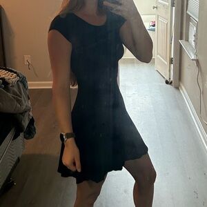 Short sleeve dress with back cut out